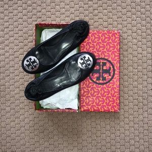 tory burch leather flats